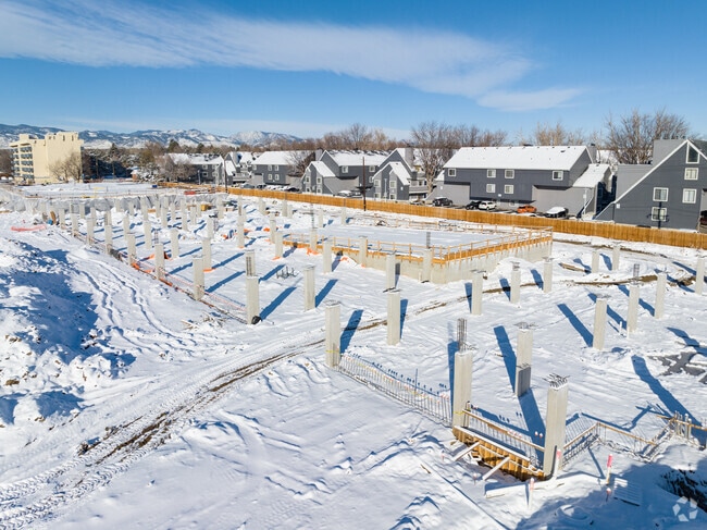 Building Photo - Caroline Ralston Creek Rental