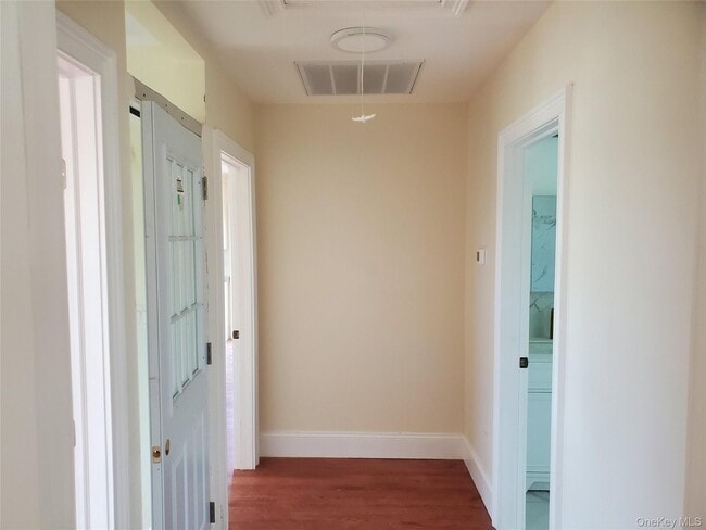 Photo - 529 Maple Ave Unidad Second Floor