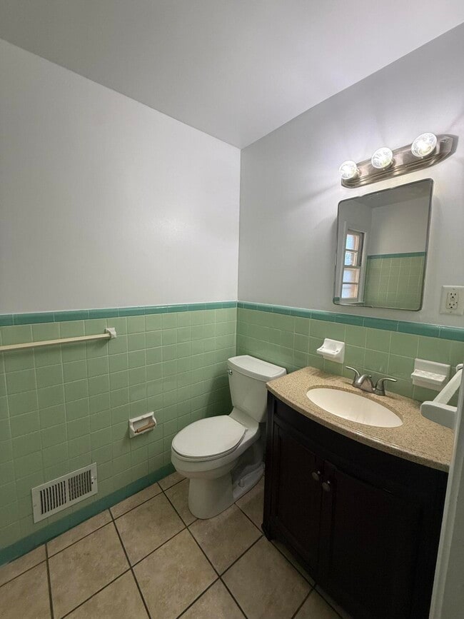 Photo - 119 Woodside Rd