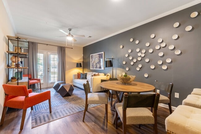 Photo - Hawthorne at Horse Pen Creek