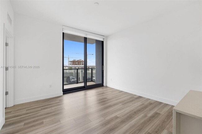 Photo - 101 Diplomat Pkwy Unit 0705