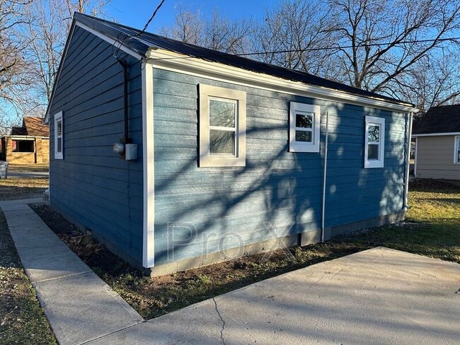 Photo - 1701 East Ave