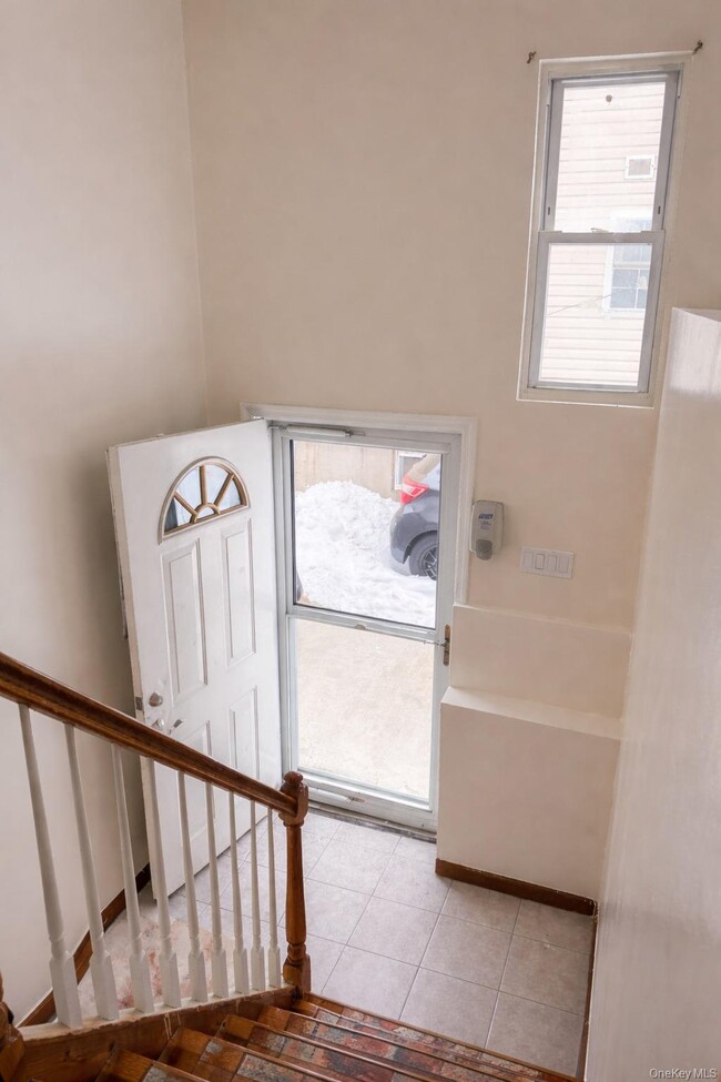 Photo - 153-17 110th Rd