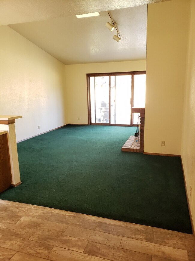 1BR/1BA Condo on Stallion Springs Golf Course House Rental in 1BR/1BA Condo on Stallion Springs Golf Course House Rental in