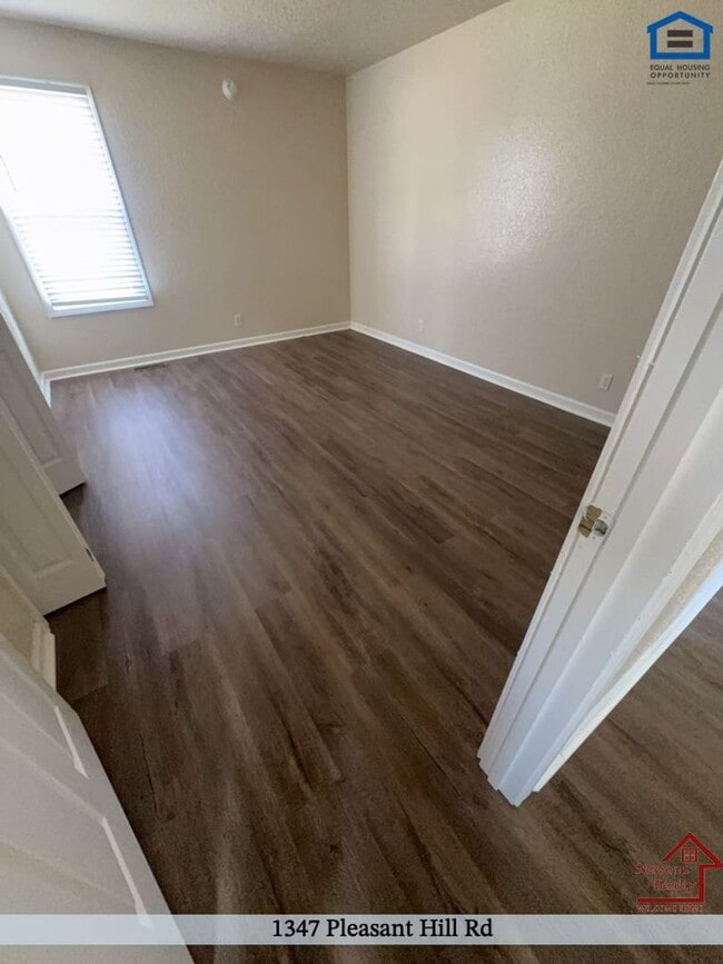 1347 Pleasant Hill Rd