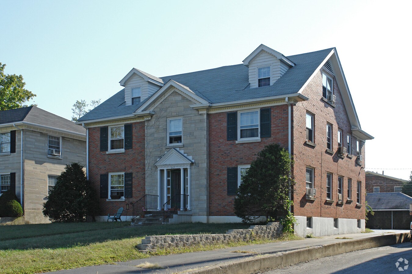 Photo - 331 Duke Rd Apartments