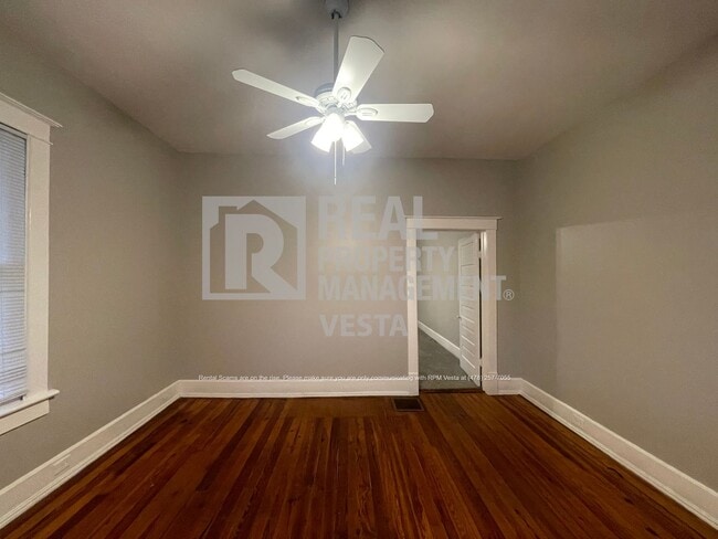 Photo - 3016 Ridge Ave Unit A