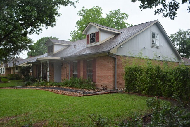 Photo - 5402 Queensloch Dr