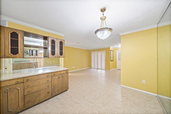 Photo - 7600 Burgoyne Rd Unit 138