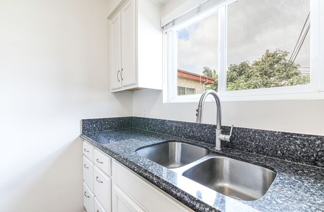 Photo - 1801 N Harvard Blvd Unit 08