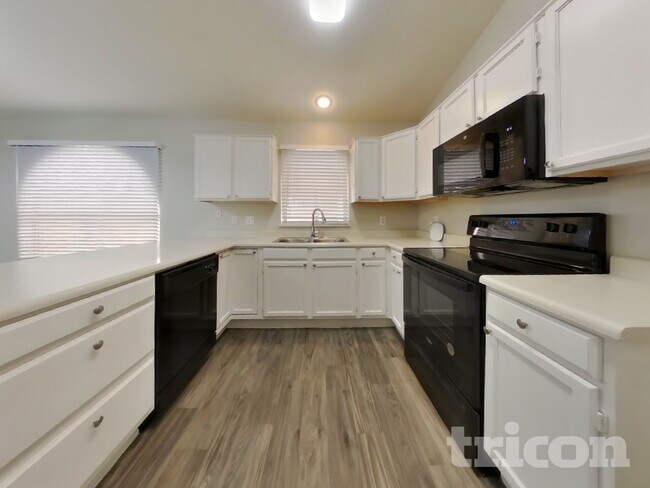 Photo - 8961 W Kathleen Rd