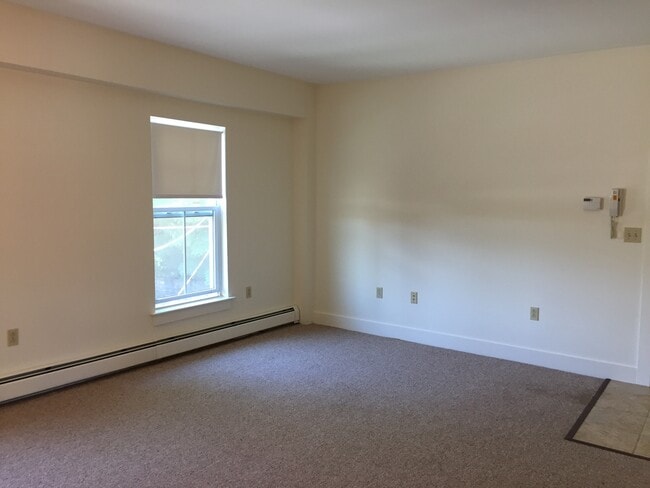 Photo - 9 State St Unit 3A