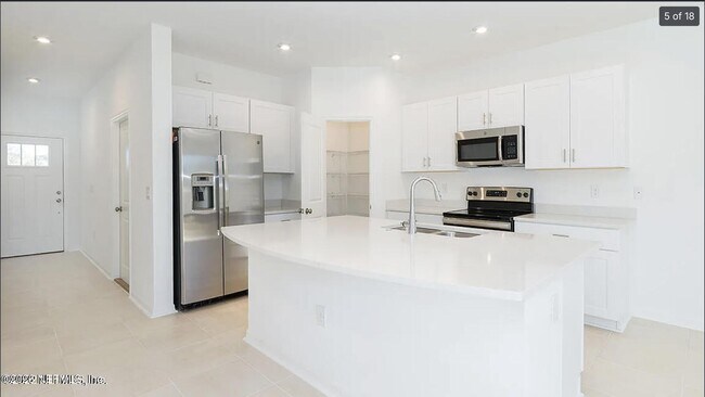 Photo - 362 Annies Pl