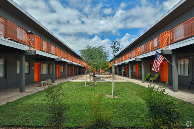 Photo - Montclair Apartments