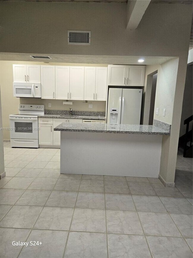 Photo - 7601 SW 105th Ave