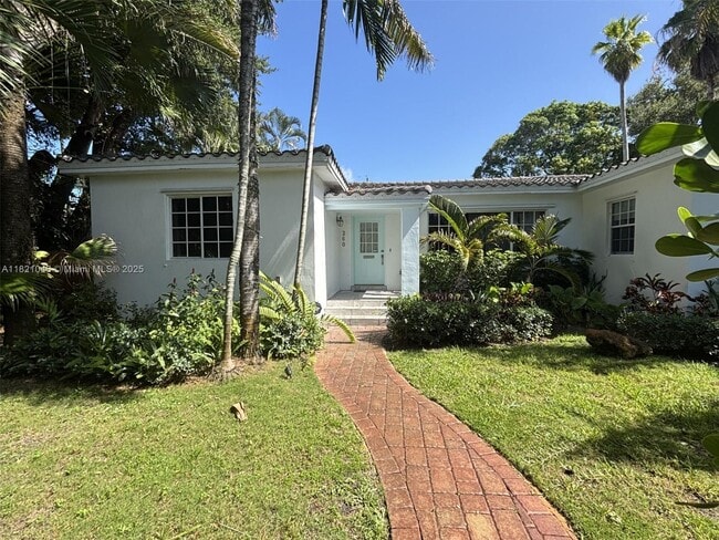 Photo - 260 NE 95th St Casa