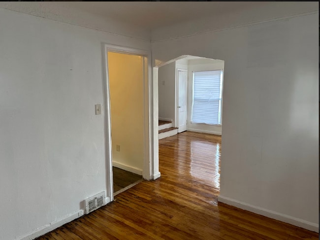 Photo - 19975 Schaefer Hwy