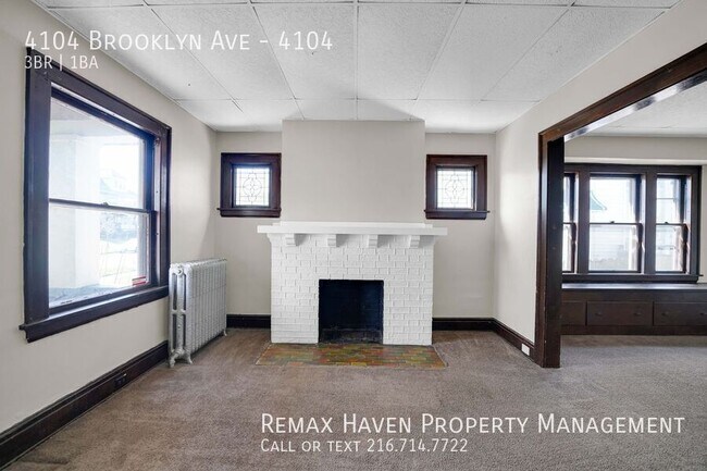 Photo - 4104 Brooklyn Ave Unidad 4104