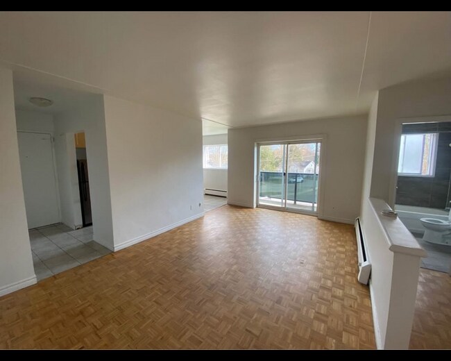 Photo - 792 Hughson St Unit 10