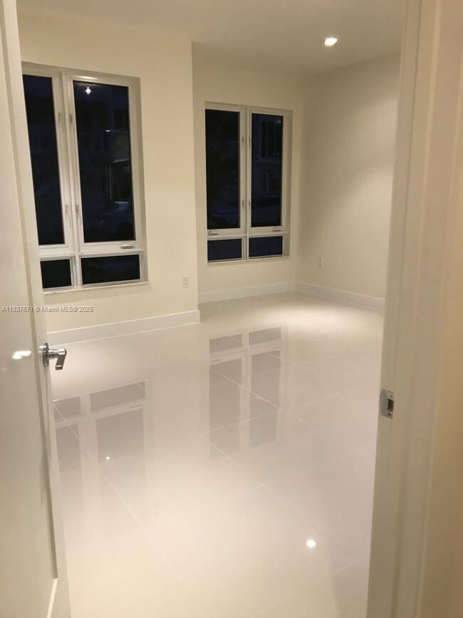 Photo - 10220 NW 63rd Terrace Apartment Unit 102