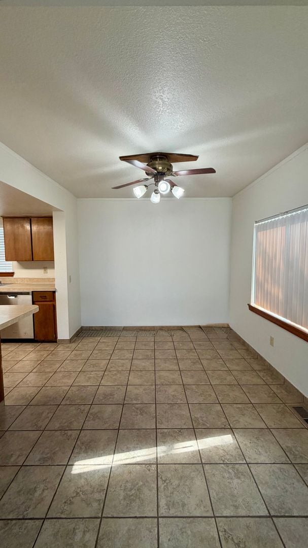 Photo - 1209to Unit 1211to
