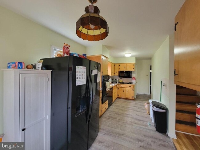 Photo - 212 Cornell Rd