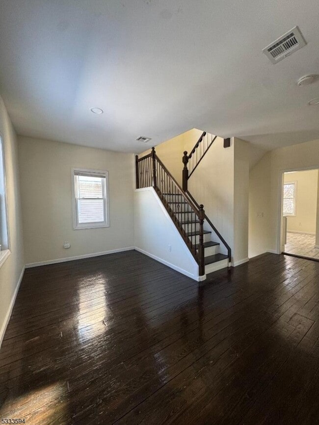 Photo - 329 Orange Rd