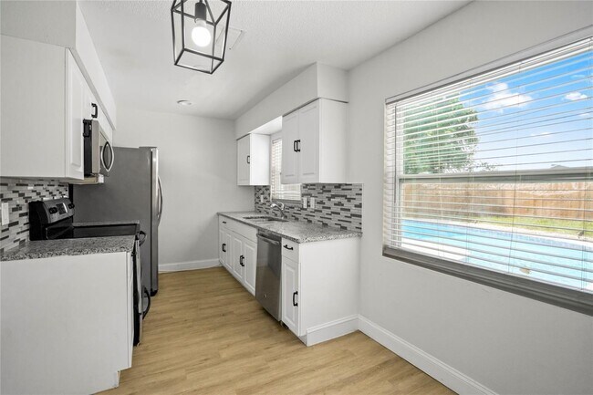 Photo - 4138 Westgate Rd