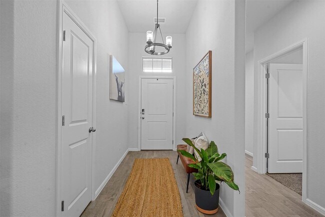 Photo - 8916 Old Rawhide Ln