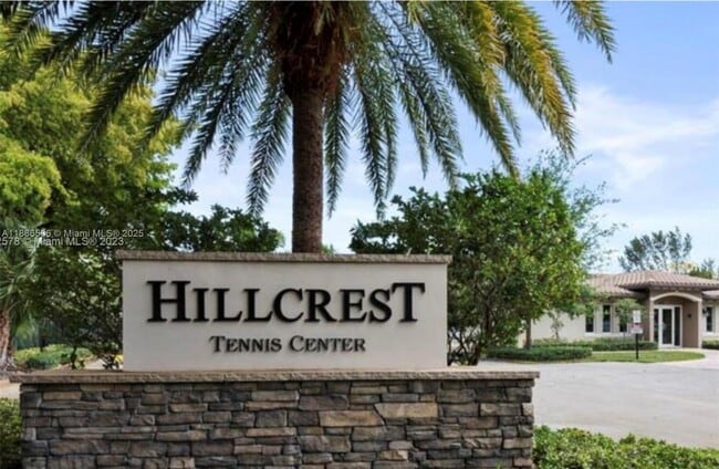 Building Photo - 919 Hillcrest Dr Unit 308 Rental