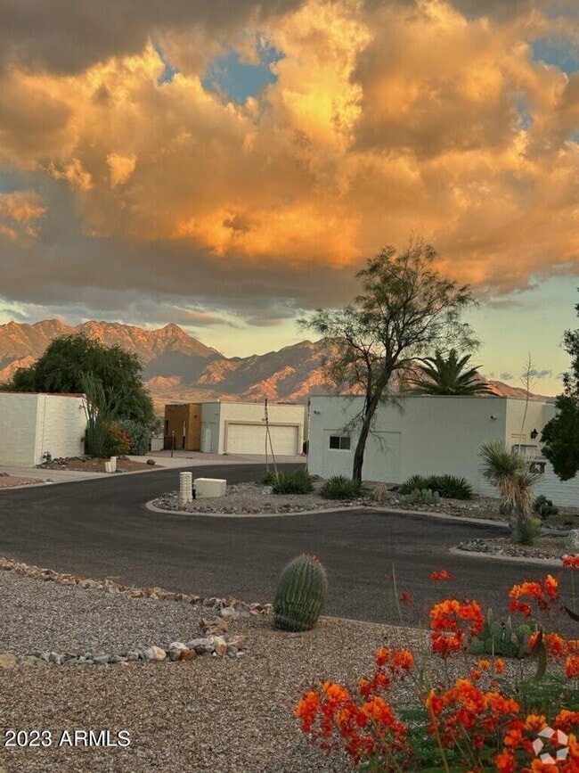 Building Photo - 1172 W Mountain View Rental