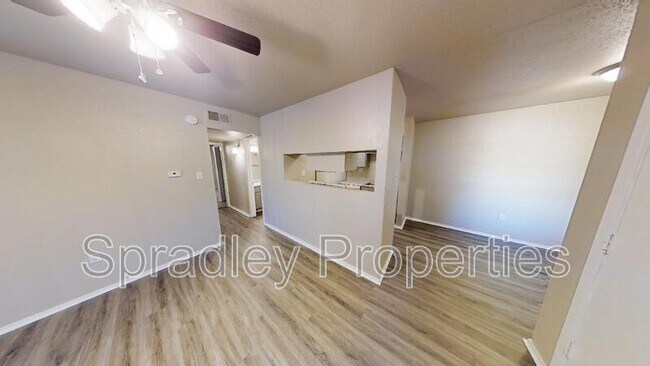 Photo - 200 Bosque Rd Unidad Apt 826