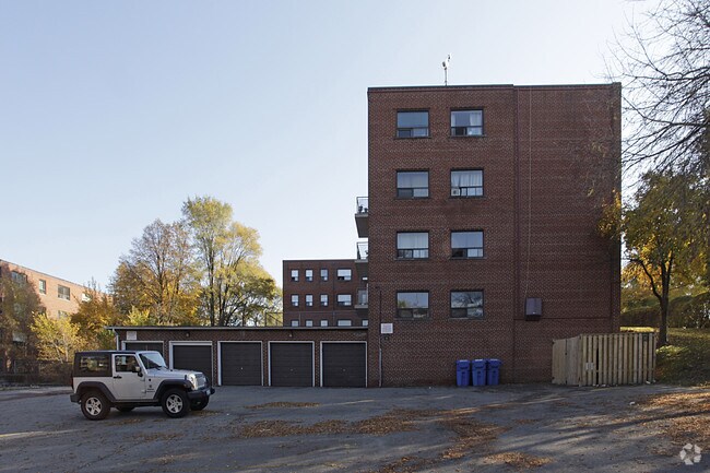 Photo - Hill Heights Apartments