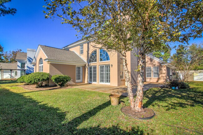 Photo - 219 Brandywine Pl Dr