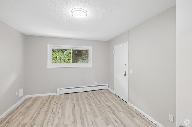 3BR, 1BA - Bedroom