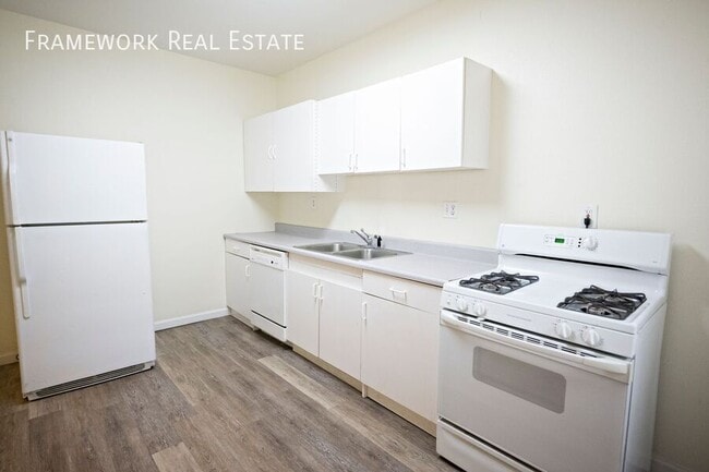 Photo - 6540 Clay St