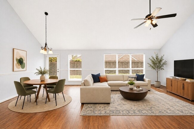 Photo - 16919 Wortley Dr
