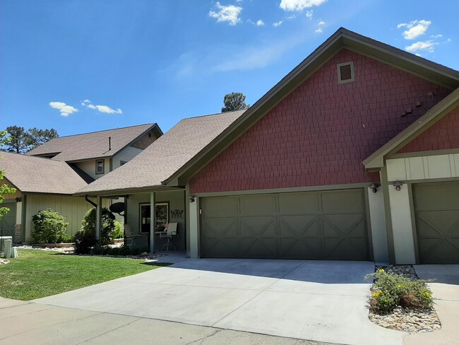 Building Photo - 135 Eaton Dr