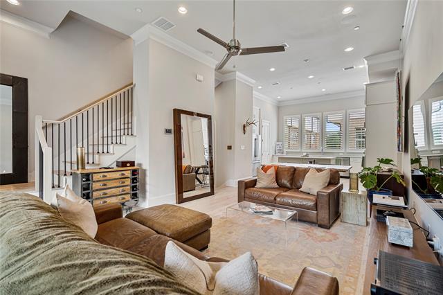 Photo - 2157 Wenge Ln