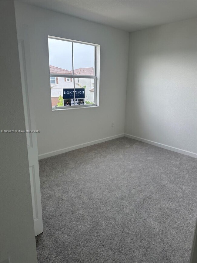 Photo - 2464 SE 24th Ave