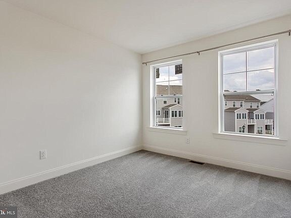 Photo - 106 Harland Ave