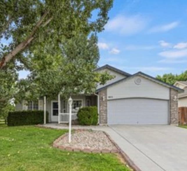 Building Photo - 803 Coopers Ct