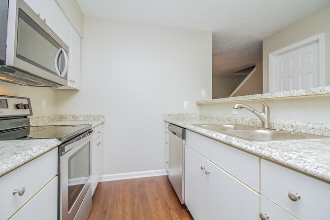 Photo - 1416 Westview Dr