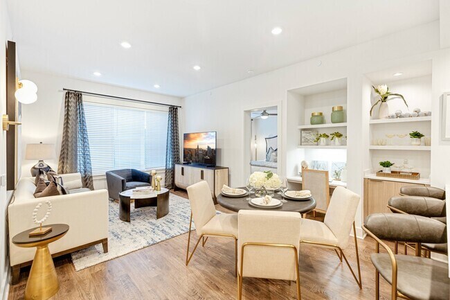Photo - 2 Weeks Free + $1000 Off in Downtown! Unit HPW1