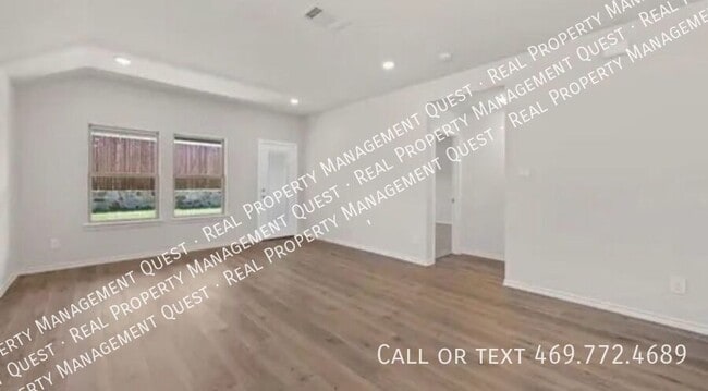 Photo - 403 Vitex Dr