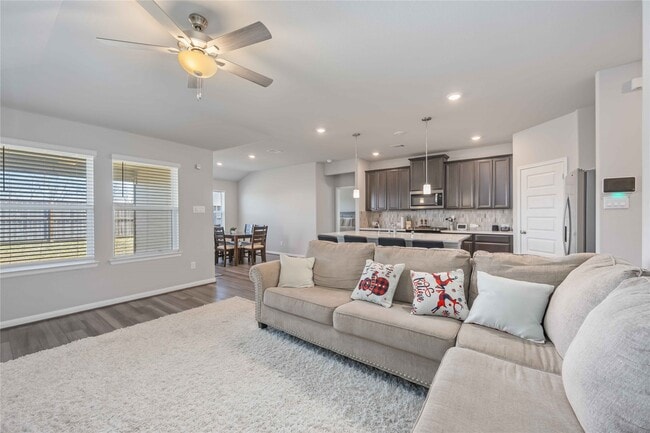 Photo - 6915 Ventura Dr