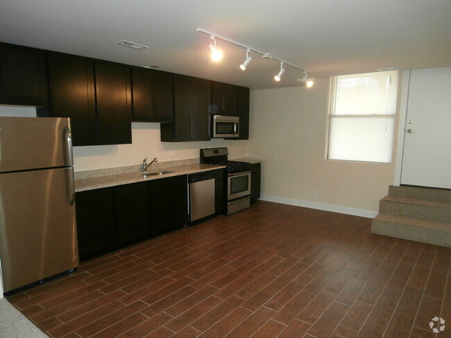 Building Photo - 1112 W Balmoral Ave Unit Gdn Rental