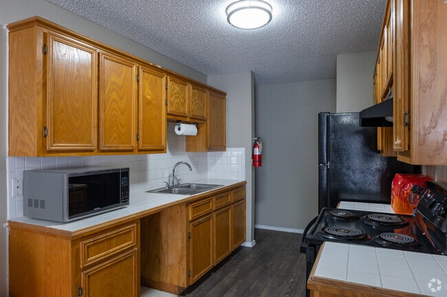 Kitchen - Dove Cove Apartments