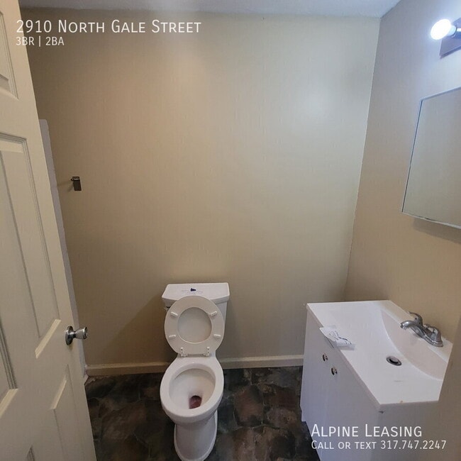 Photo - 2910 N Gale St