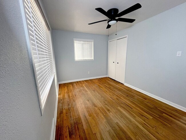 Photo - 449 Glenview Ct.-